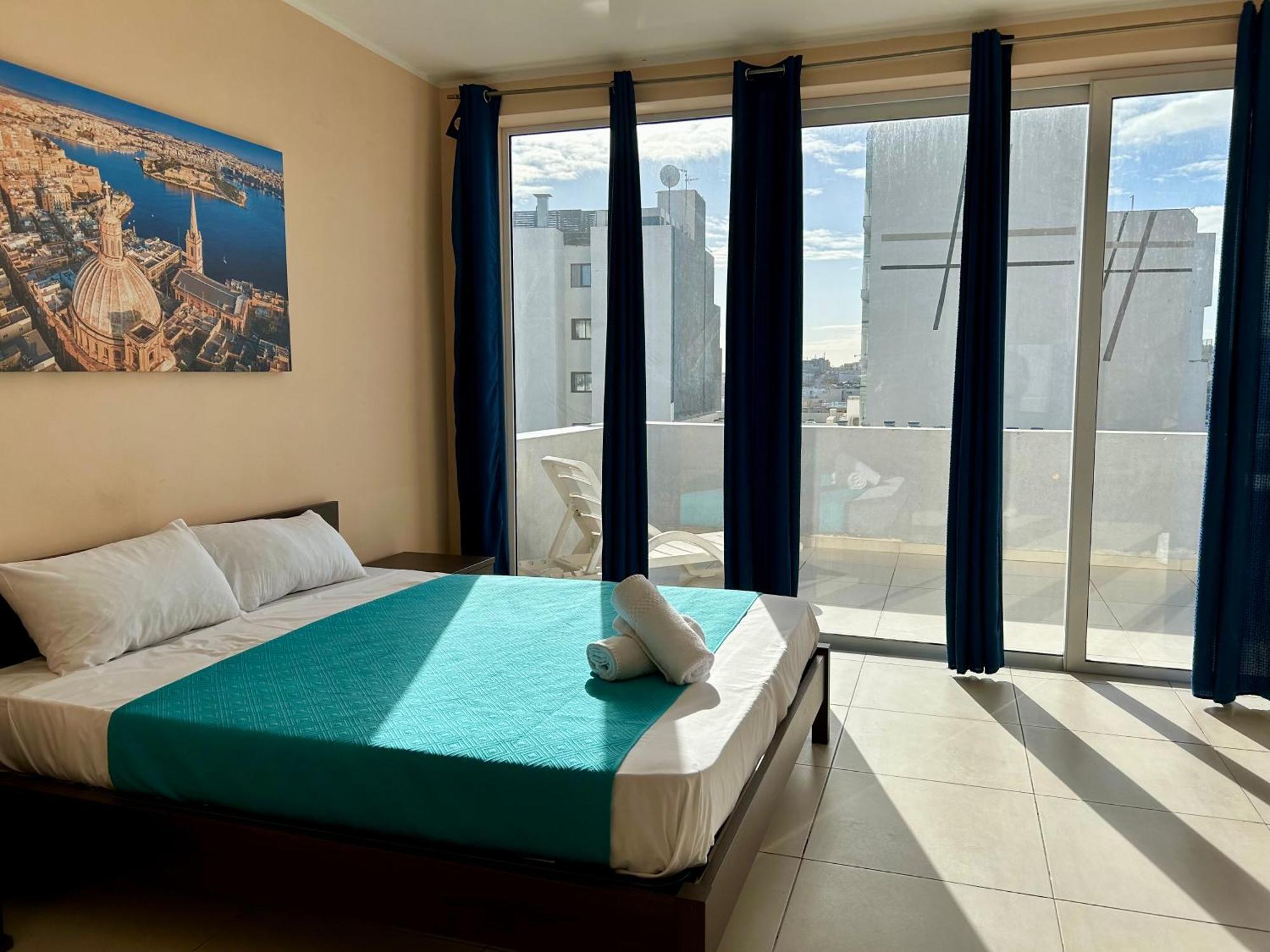 Отель Malta Paradise Central Accomodation Сент Джулианс Экстерьер фото